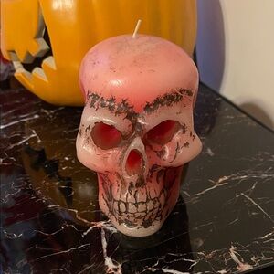 New Bleeding Skull Candle